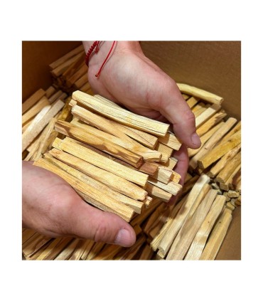 Palo Santo Wholesale Bundle: 3840 Sticks (24kg) + 1L Essential Oil | EcuadorianHands