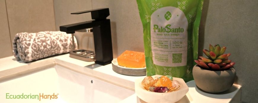 Molido-de-palo-santo-como-un-delicioso-popurri