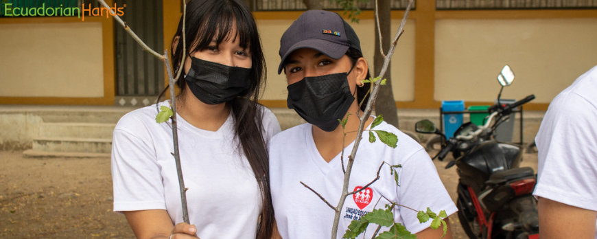 Second-Reforestation-of-the-50-trees-of-Palo-Santo